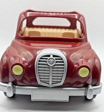 Epoch Sylvanian Families Calico Critters Cherry Cruiser Family Car Sedan