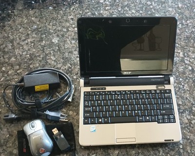 Acer Aspire One D150-1577 10.1'' Laptop Atom N270 1.60GHZ 120GB HD 1GB.