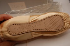 NIB CHACOTT Adult Veronese II Pointe Shoes 23 cm E M Euro not returnable Japan