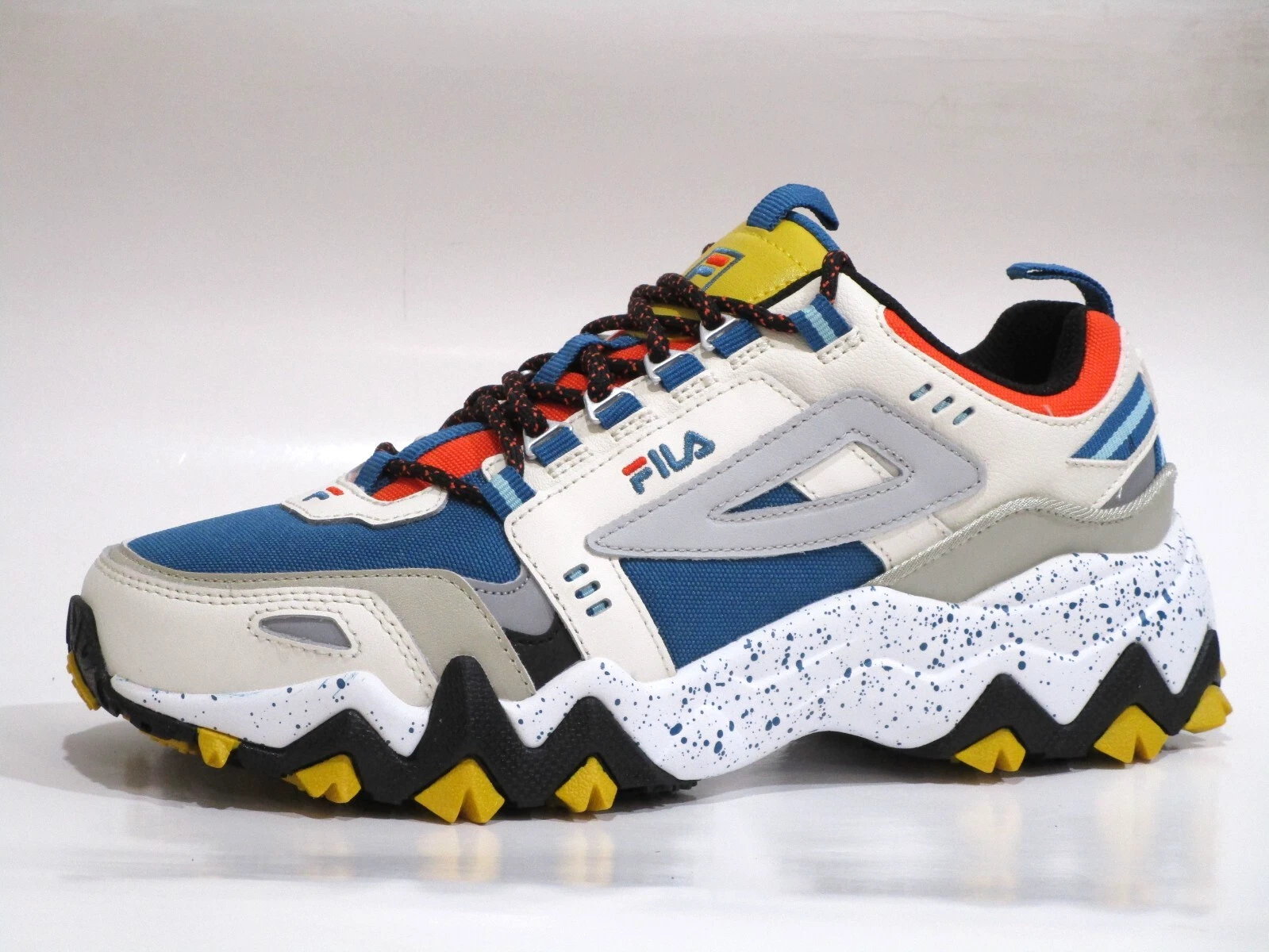 Fila Men's Oakmont TR [1JM01565-423] Sneaker Shoes, Size 8 M US