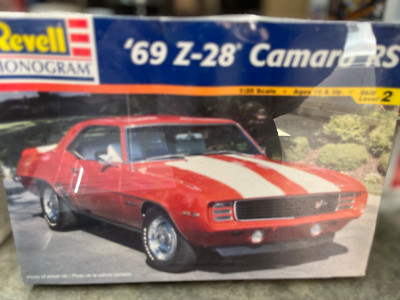 Revell 85-7457 1969 Chevy Camaro RS Coupe KIT 1/25 McM FS