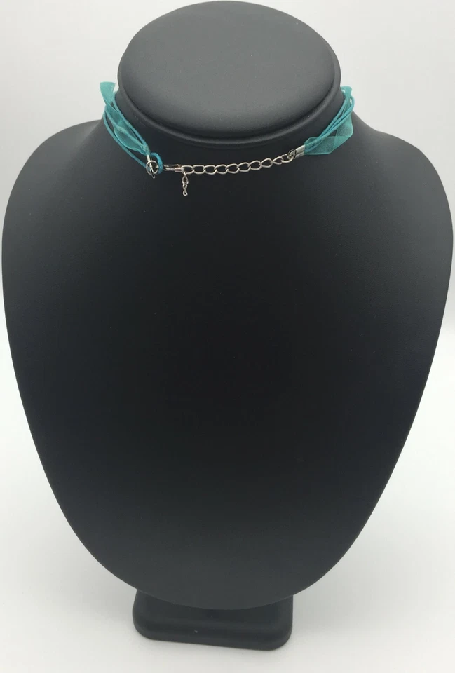 COLLIER MULTI RANG/ LIENS COTON TRESSE&SOIE/ METAL ARGENTIFERE/ ALTUGLAS/ 2015 - Photo 2/4