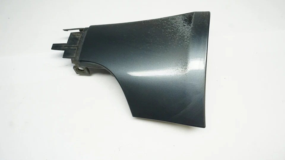 Молдинг для правой юбки 2006 2007 2008 Audi S4 - Изображение 2 из 4