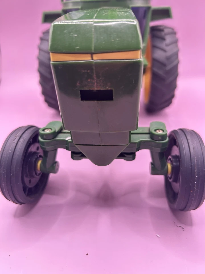 1:16 Ertl John Deere 4440 Radio Controlled R/C Tractor - Image 2 of 4