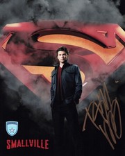 Signed Tom Welling Smallville Superman Clark Kent 8x10 w Official Pix COA