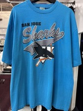 San Jose Sharks Collecting and Fan Guide 22