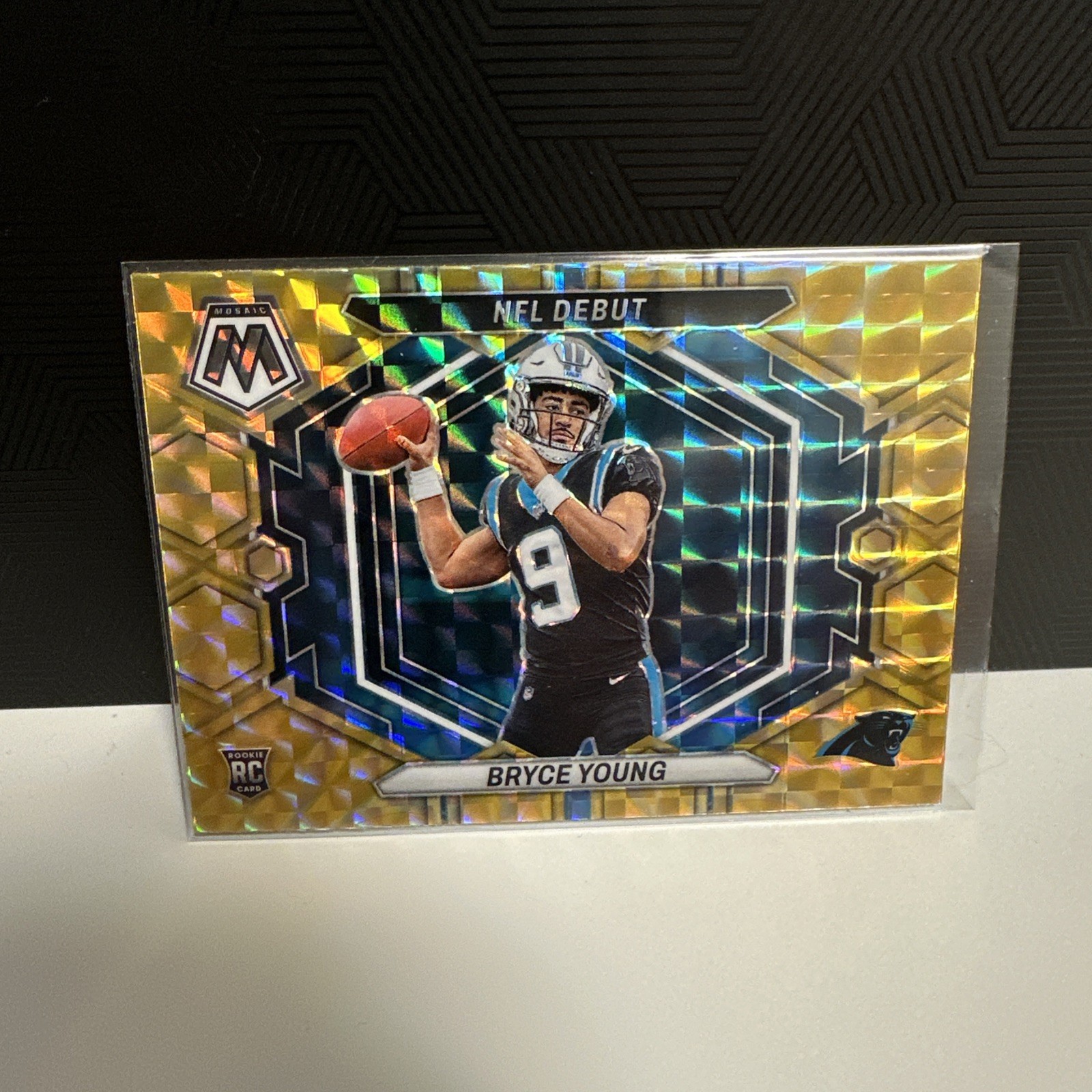2023 Panini Mosaic - Nfl Debut Bryce Young #ND-2 Reactive Yellow Mosaic Prizm RC