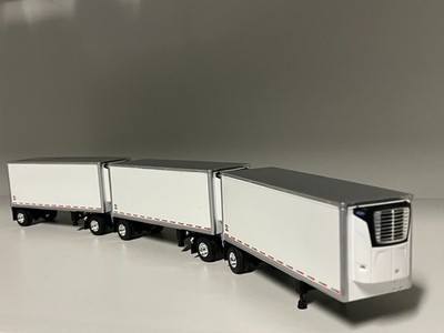 3-1/64 DCP WHITE 28' WABASH CARRIER REEFER PUP TRAILERS W/ 2-DOLLYS