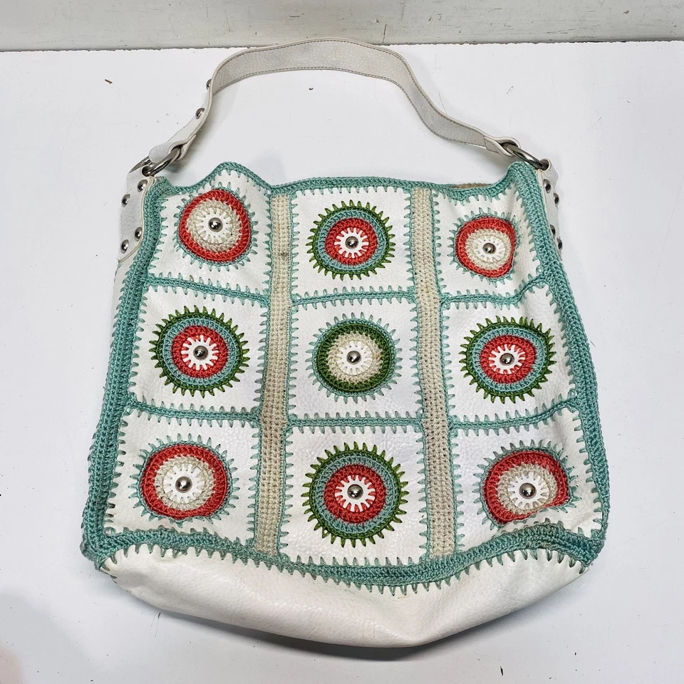 Bolso de hombro Franco Sarto para mujer blanco de cuero de ganchillo plateado herrajes Foto 4 de 4