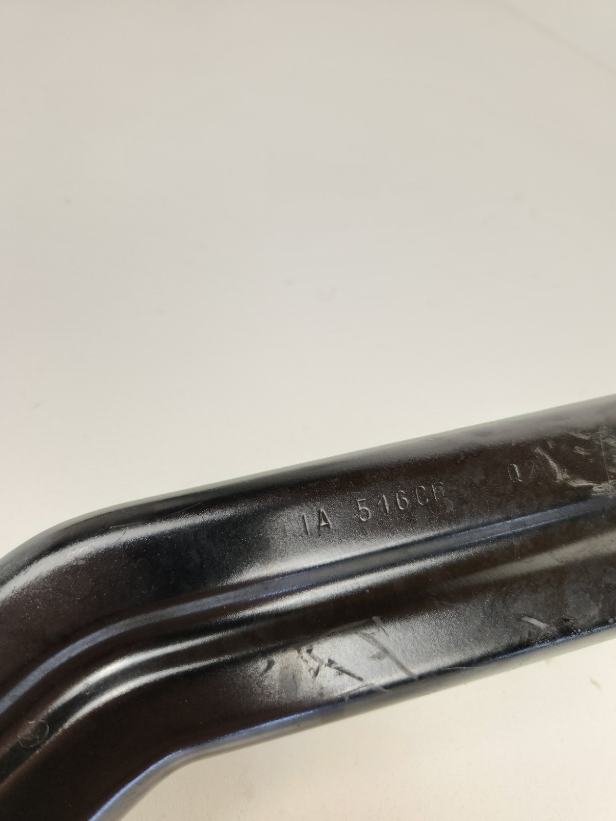 2015-2016 MCLAREN 650S REAR RIGHT SIDE LOWER RADIATOR BRACKET MOUNTING OEM 