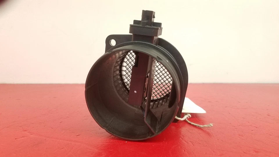 Volkswagen Caddy 2016 2,0 L diésel medidor de flujo de aire Foto 3 de 4