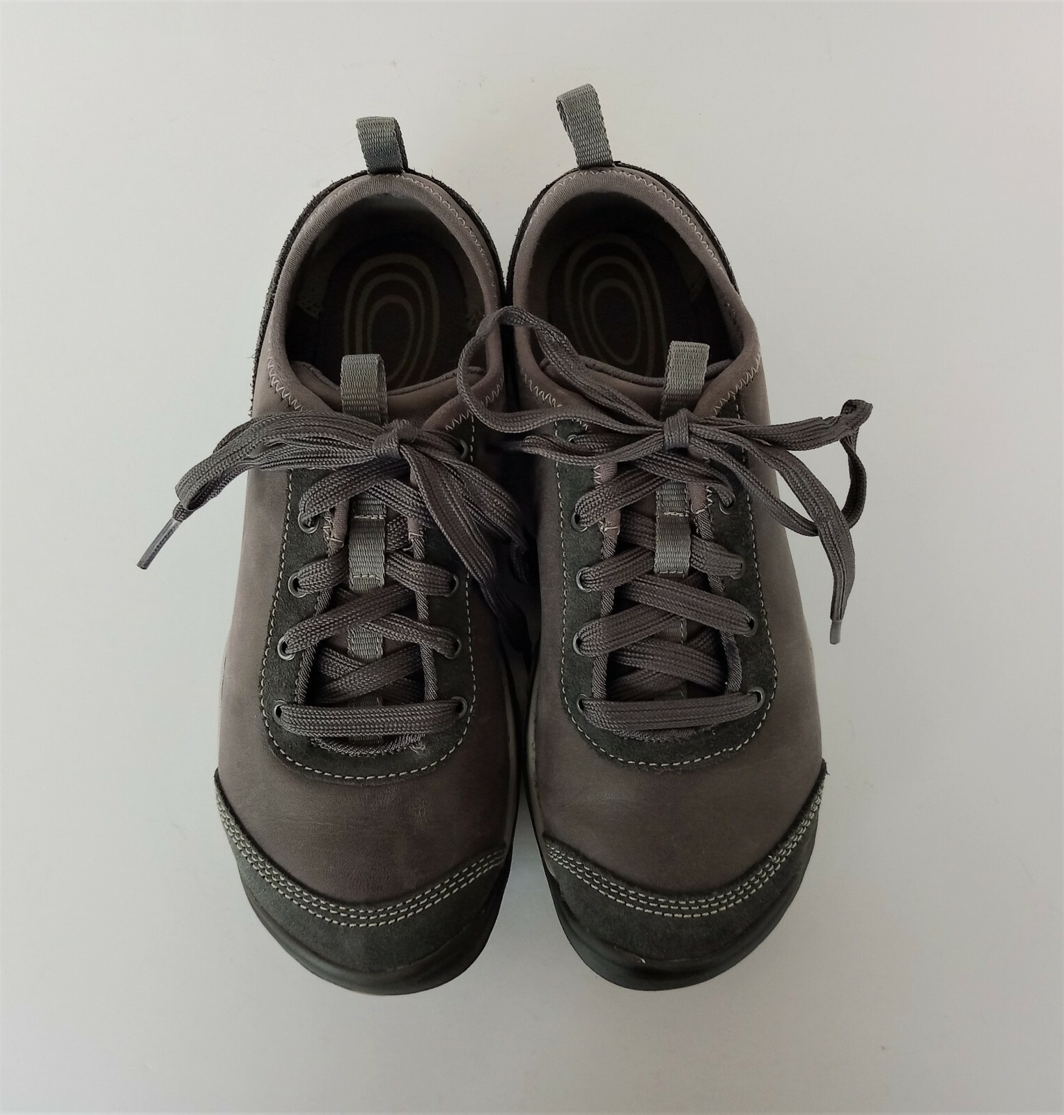 Sneaker da passeggio KEEN da donna grigie in pelle stringate scarpe simili taglia 7