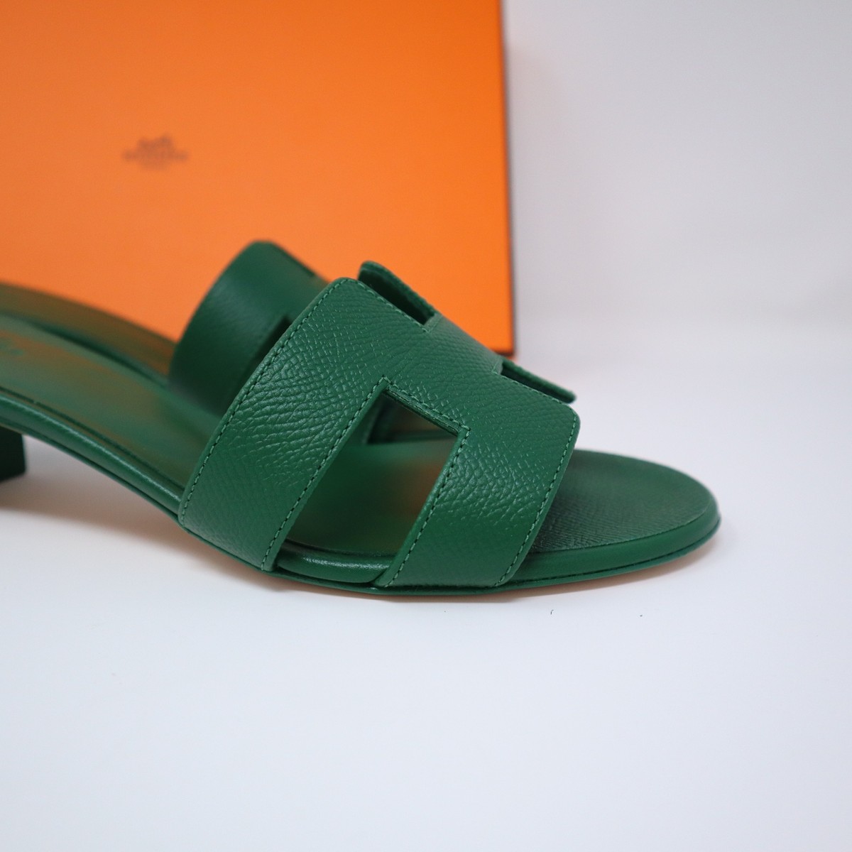36.5 HERMES ORAN OASIS H SANDALS HEEL CLASSIC Epsom Cactus 36.5 HERMES ORAN OASIS H SANDALS HEEL CLASSIC Epsom Cactus