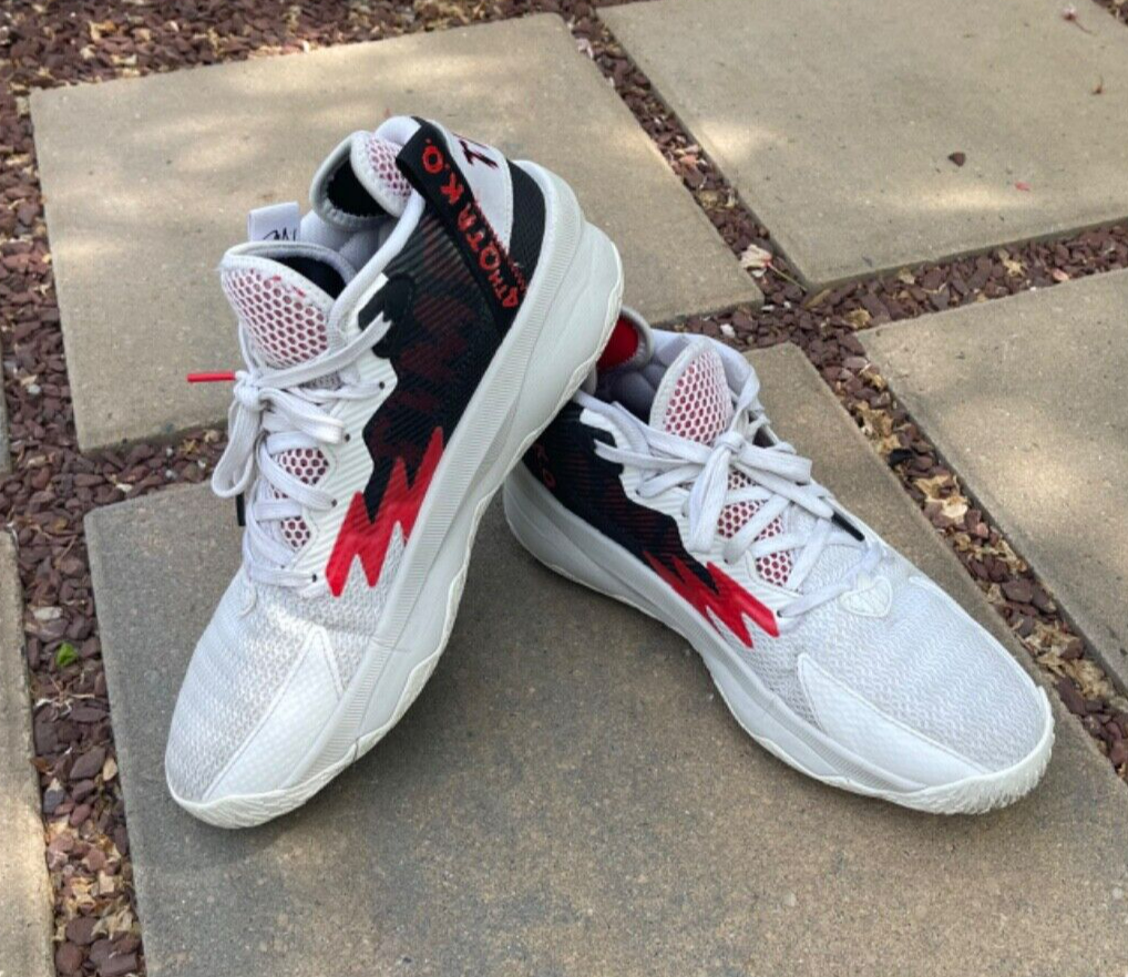 MEN ADIDAS 779001 DAME GY0384 4th QTR KO BOUNCE BASKETBALL TENNIS SHOES Size 8.5 eBay