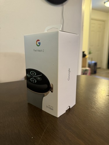 Google Pixel Watch 2 (Champagne Case/Hazel Active Band) NIB + FREE SHIPPING - Picture 2 of 7