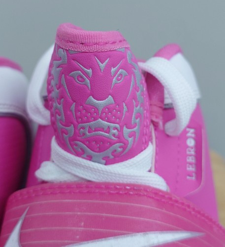 DS 2010 Nike Wmns Zoom Soldier IV 4 LeBron James sz 11 Kay Yow 407638 116 Pink - Picture 8 of 19