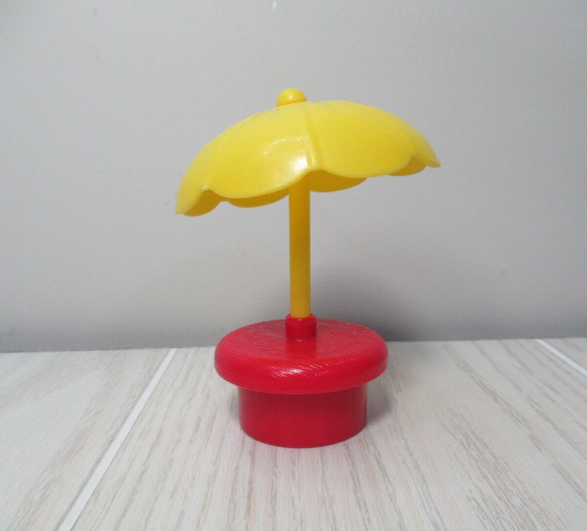 Fisher Price Little People red yellow patio table umbrella eBay