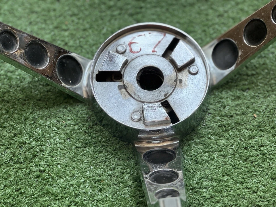 1967 Ford Mustang ORIG Standard 3-Spoke Horn Button Bar C7ZA-13A800-A OEM - Image 2 of 4