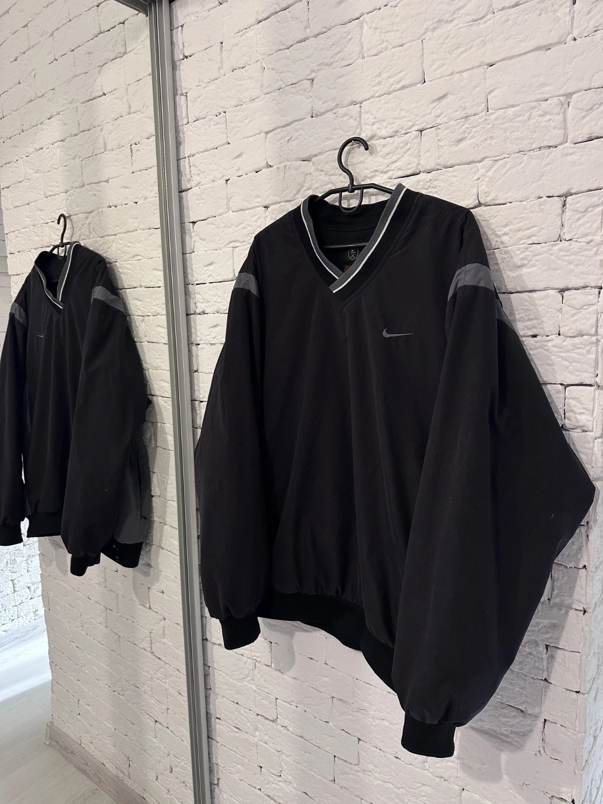 Vintage Nike 90s V-Neck Nylon Windbreaker Pullover Black Gray Jacket Mens XL Rar