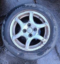 TOYOTA YARIS 4 BORCHIE 14'' CERCHIO IN LEGA E PNEUMATICO 175/65R14