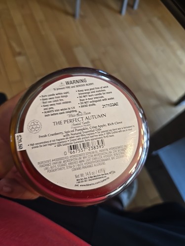 New Bath And Body Works 3-Wick The Perfect Autumn Candle 14.5 Ounce - Picture 3 of 5