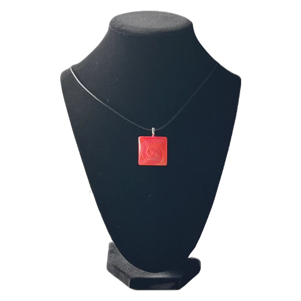 Collar colgante cuadrado - grande Foto 3 de 4