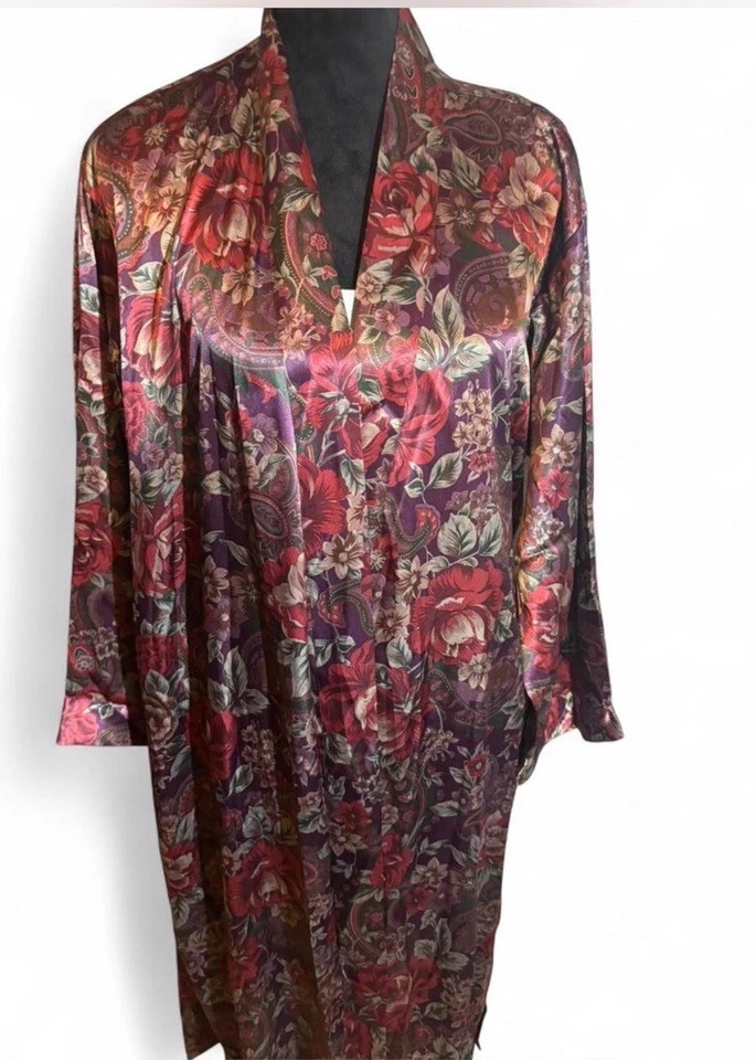 Talbots紫色花卉真丝长袍,腰身饰有口袋。 S 码 #丝袍 — 第 2/4 张图片