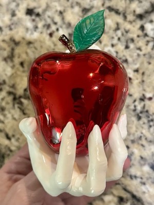 Bath & Body Works Red Poison Apple Evil Queen Witch Hand Wallflower Plug In