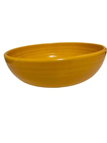 FIESTA MEDIUM BISTRO BOWL daffodil yellow. 38 Oz. Preowned.