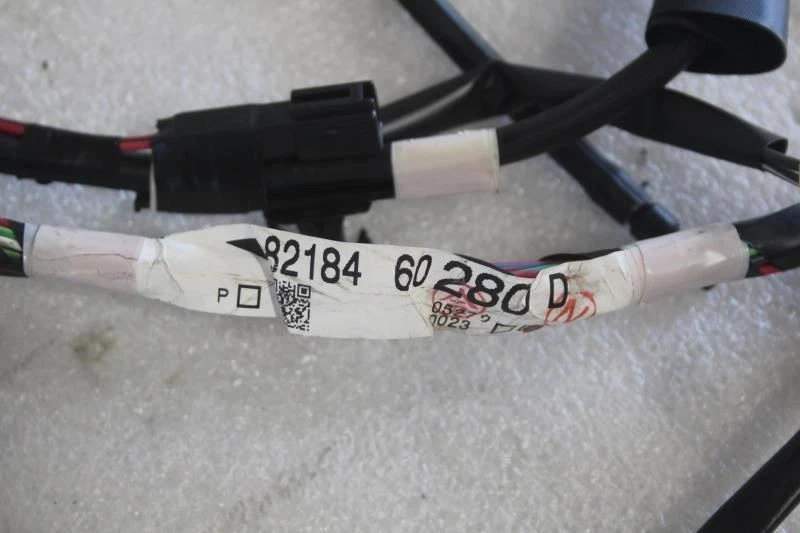 Arnés de cableado maletero puerta lexus gx470 2003 2004 2005 2006 2007 82184-60280 Foto 3 de 4