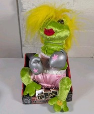 Gemmy Frogz 90sDances Sings Pink Girl Boxer Animated Britney Spears Baby One
