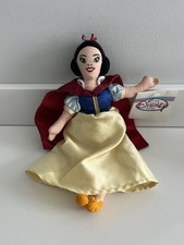 Vintage DISNEY Store SNOW WHITE 10" Mini Bean Bag Plush With Original Tag