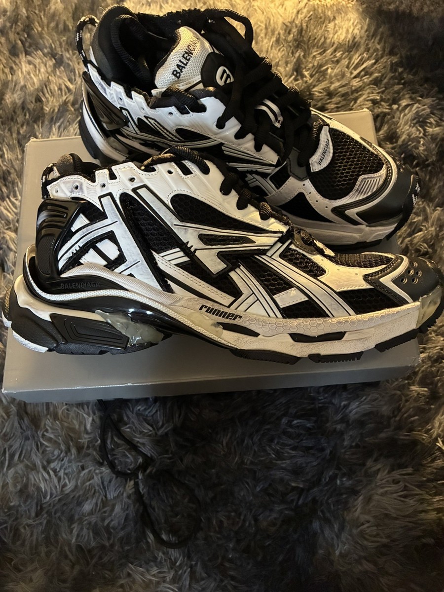 Balenciaga Runner Sneaker White/Black - Size EU 43/10 US | eBay display picture 1