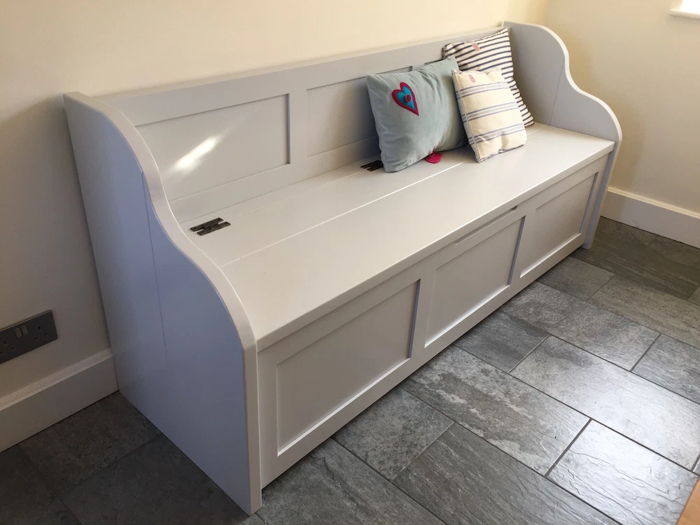 Storage 2024 pew bench