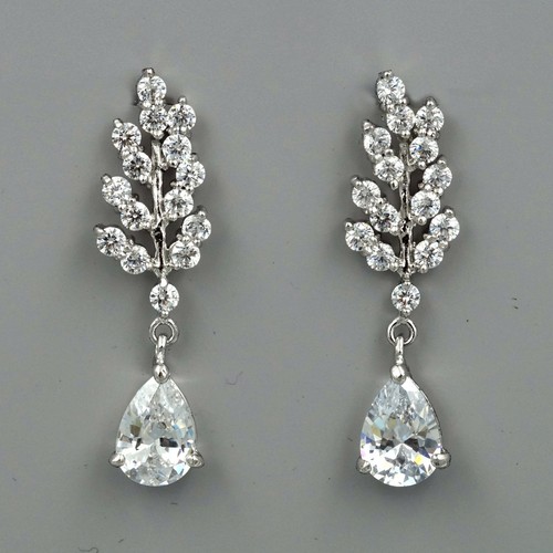 Pendientes colgantes de oro blanco de 18 quilates GP hoja transparente lágrima circonita cúbica boda novia - Imagen 1 de 5