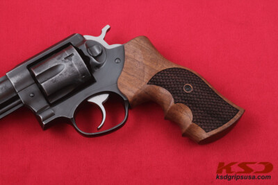 Walnut Texas Star Grip Inserts For Ruger GP100 - Laser Engraved Wood Inserts