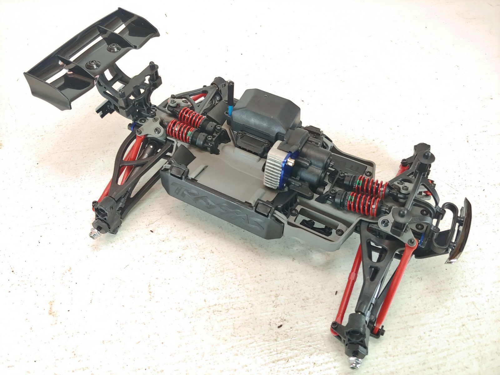 NEW Traxxas 1/16 E-Revo VXL Mini Monster Truck Roller Slider Chassis Build