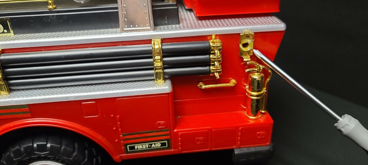 Ｓ★商品Ｎｏ.３４３４☆ＮＥＷ・ＢＲＩＧＨＴ社ＦＩＲＥ・ＲＥＳＣＵＥ消防ＢＩＧ New Bright Vintage Firetruck No.55 Rescue Boom Tested Please Read