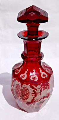 Egermann rubinrote geätzte Glaskaraffe um 1920 25 cm hoch