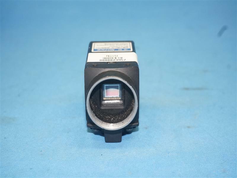 Keyence CV-H200M CVH200M 7X Mega Digital CCD Camera Made in Japan