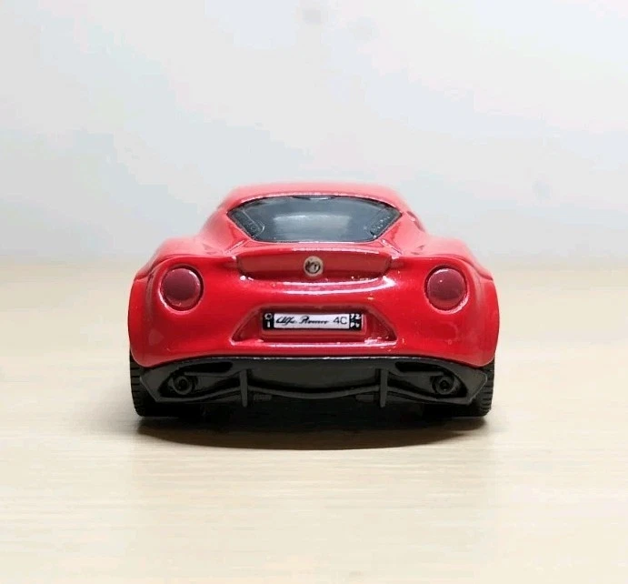 Matchbox 2014 Alfa Romeo 4C Red (Loose) 1:64 - Image 4 of 4
