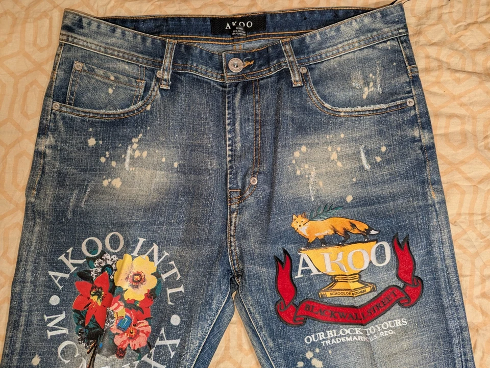 Pantalones de mezclilla para hombre Akoo desgastados con salpicaduras de pintura y bordado talla 34x32 Foto 2 de 4