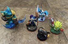 Activision Skylanders Lot Of  5 Action Figures Red Bottom