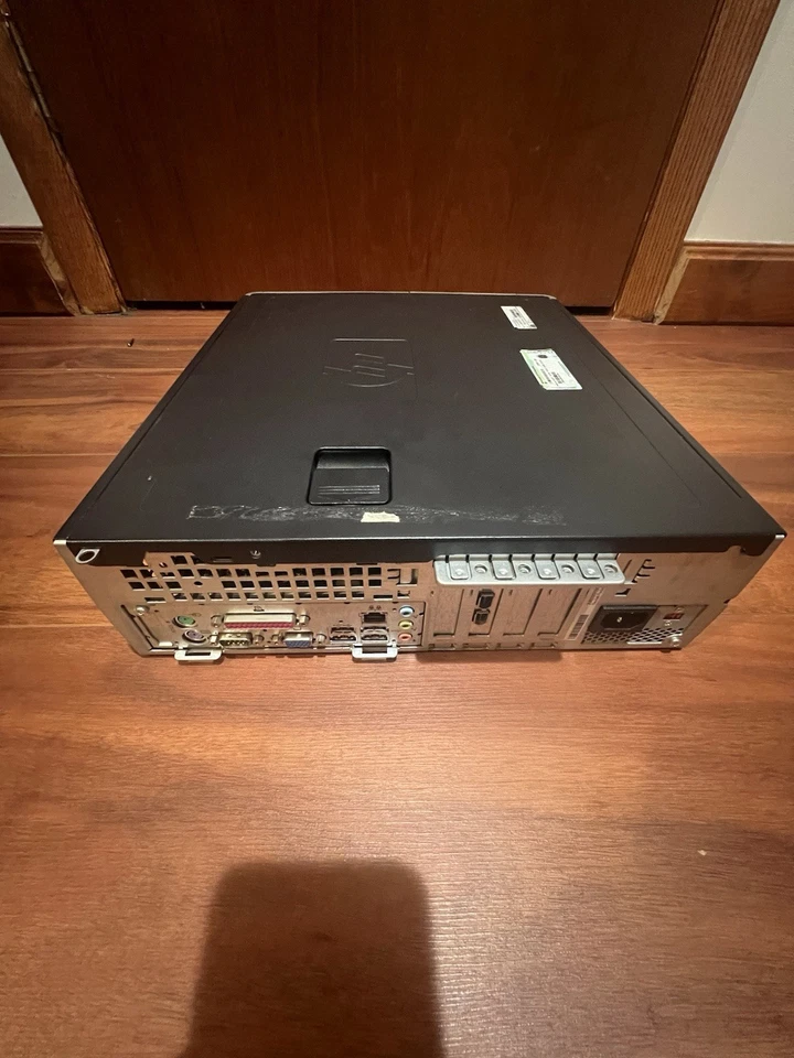 HP Compaq dc5000 SFF Desktop with Windows XP Professional - Image 3 of 4