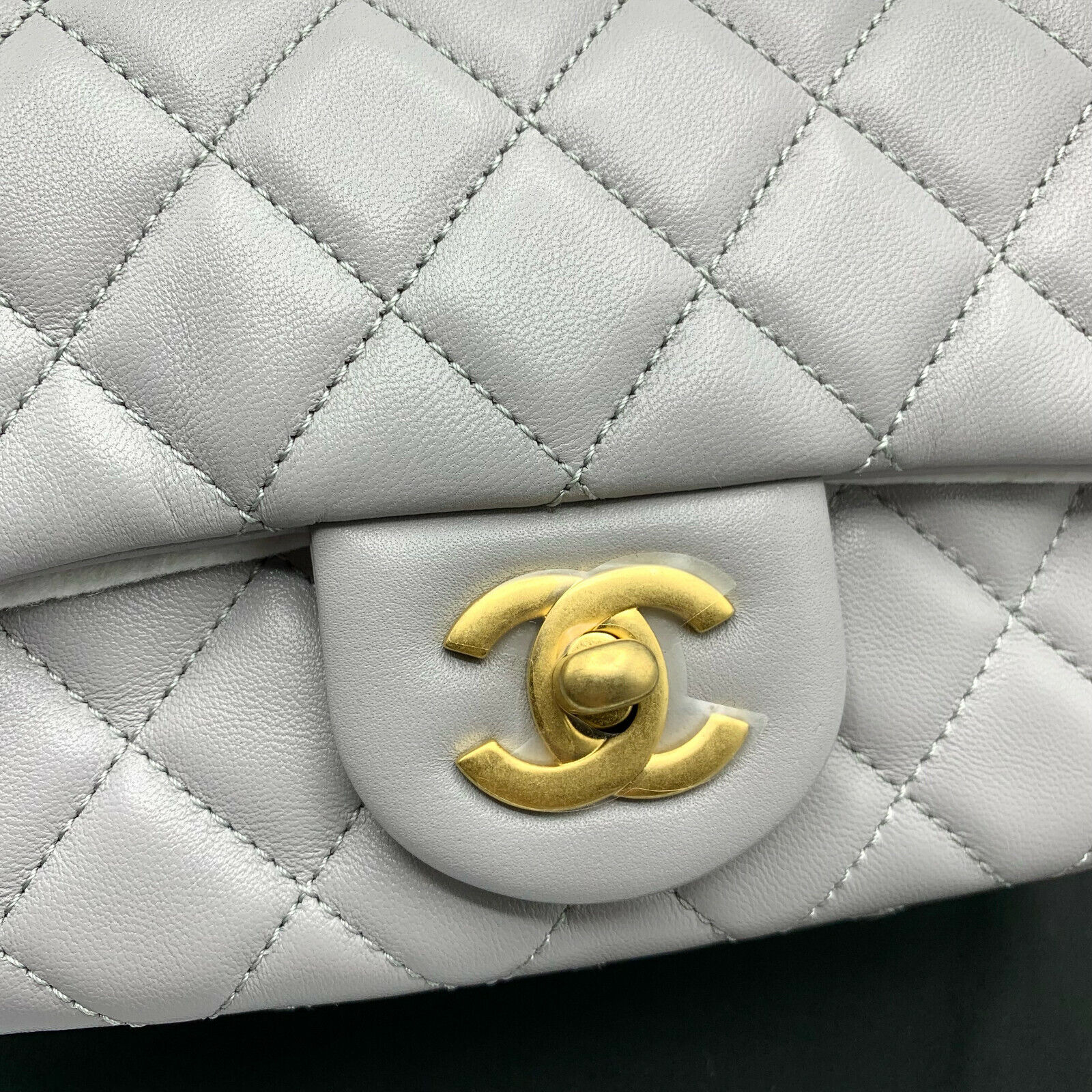 Chanel Pearl Crush Vanity Case 21B Gray Quilted Lambskin with brushed gold  hardware