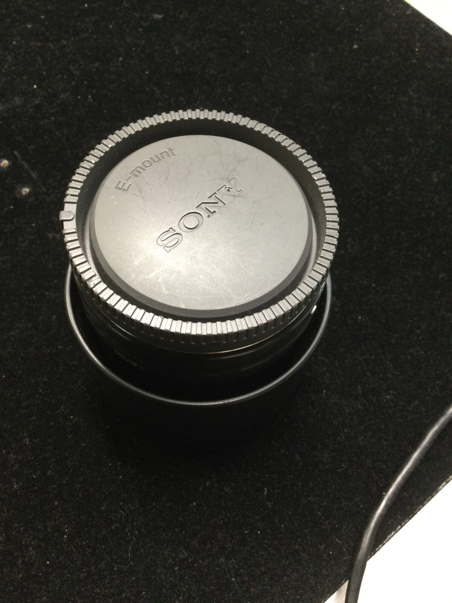 SONY SEL 50mm F1.8 OSS Lens for E Mount APS-C (SEL50F18) - Black SONY SEL 50mm F1.8 OSS Lens for E Mount APS-C (SEL50F18) - Black