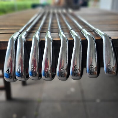 Eisenschlägersatz *Jordan Golf* Flow metal SW bis 4 er  Herren RH S Schaft