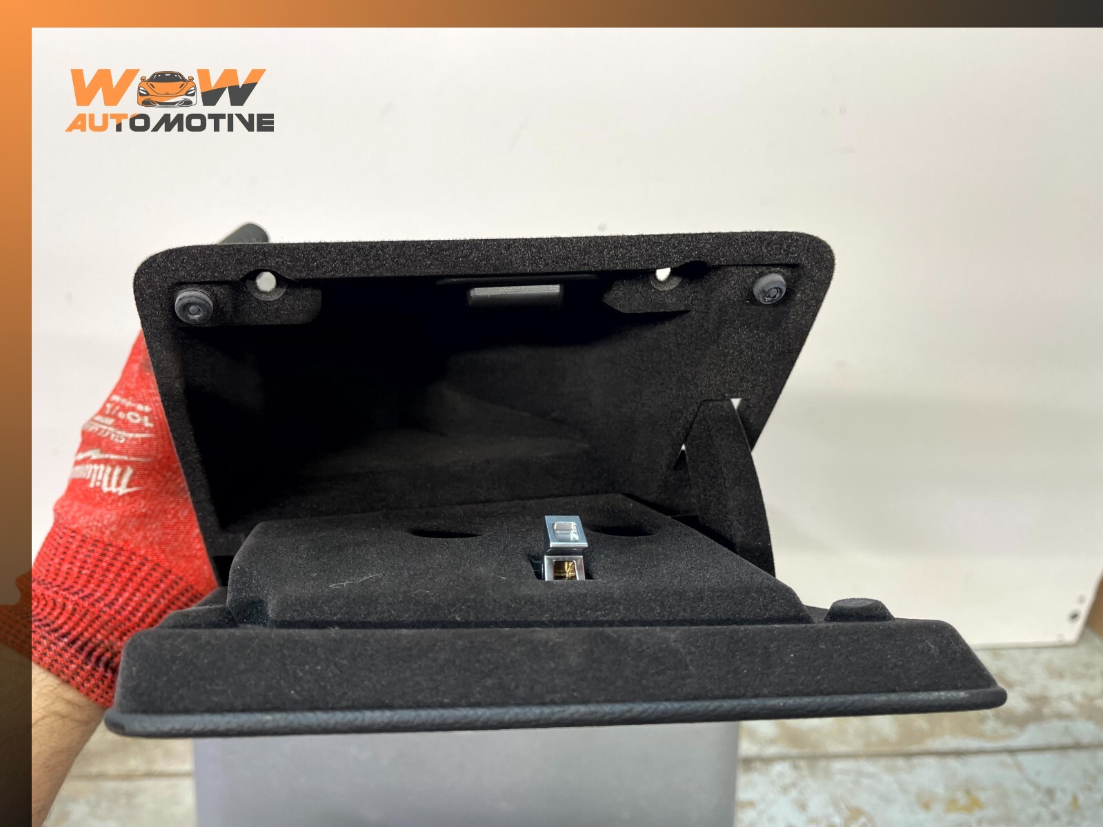 Maserati Ghibli 2014-2016 Front Left Lower Compartment