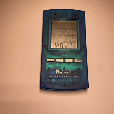 Oregon Scientific Cable Free Remote Thermo-Hygro Radio Controller BAR112HGA