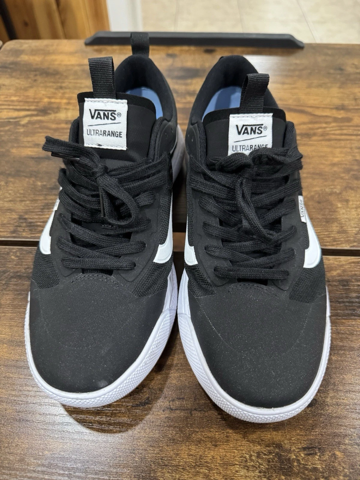 U ottime condizioni Taglia 10 5 VANS UltraRange EXO Nero